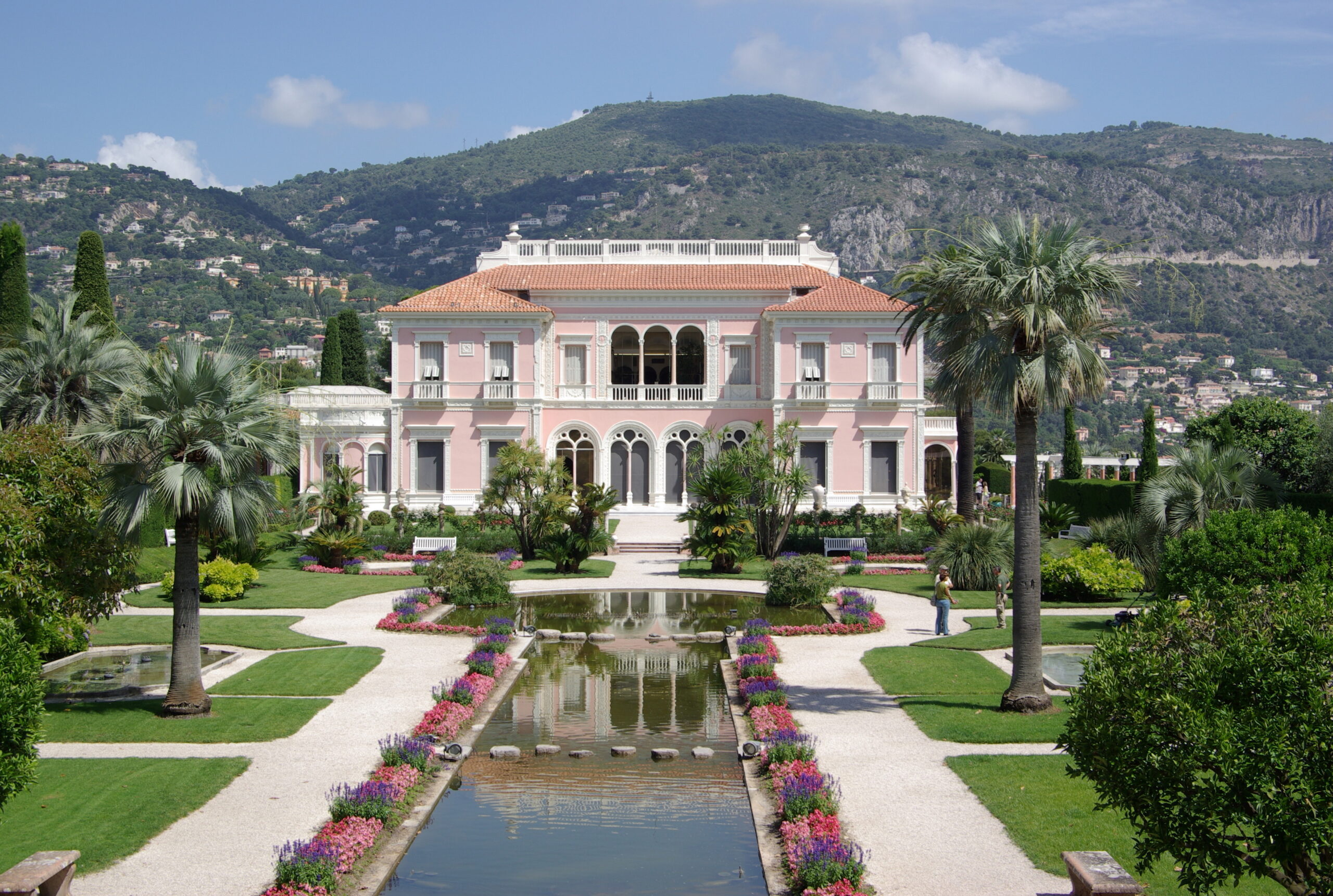 Villa_Ephrussi_de_Rothschild_BW_2011-06-10_11-24-41